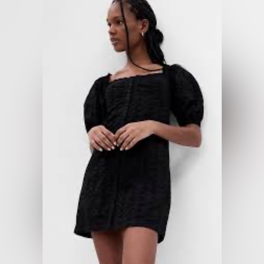 Gap Women’s Black Eyelet Mini Dress Size Small Puff Sleeve Cotton Side Zip